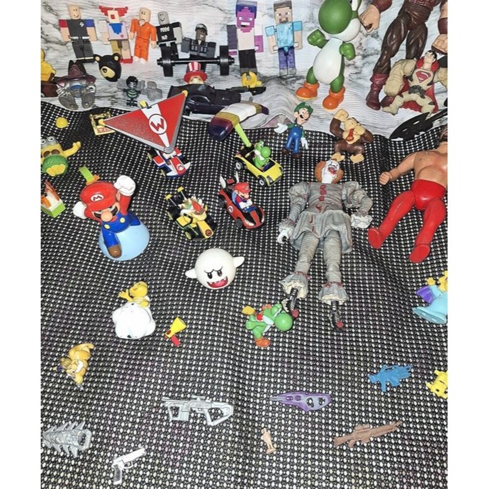 Huge Mixed Toy Action Figure Lot Mario Pokemon Marvel DC Roblox Wrestling WWE - Picture 7 of 12